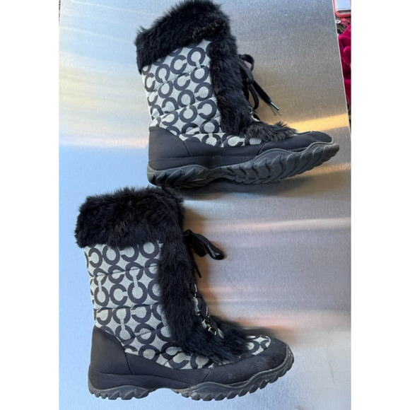 Coach Women’s Logo Print Winter Boots Black Fur Trim Size 9.5 Warm & Comfortable - Picture 1 of 16